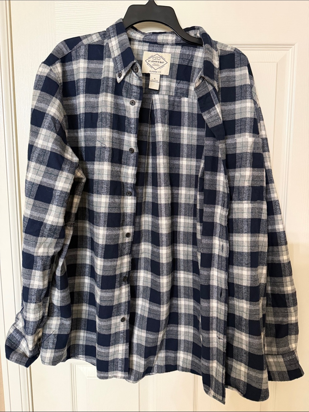 St. John’s Bay Navy and White Plaid Button-Down Flannel Shirt
